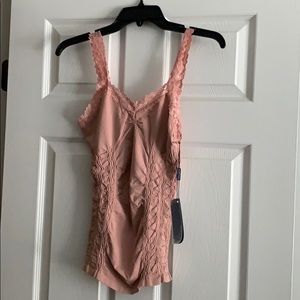New Elietian dusty rose tank